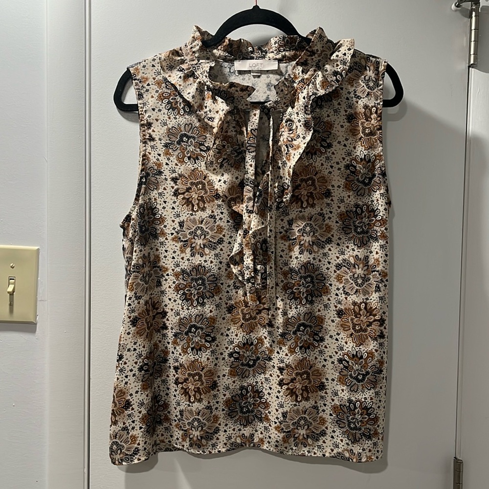 Loft ruffled sleeveless blouse. EUC.